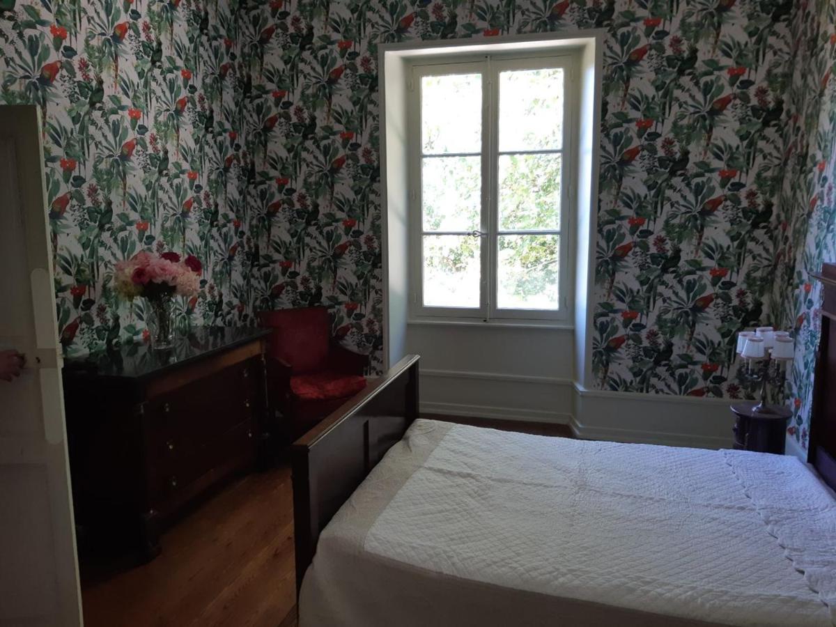 La Maison Des Peres Charolles Bagian luar foto
